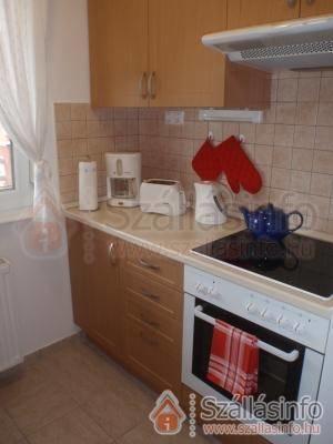 Meszaros Apartman บุค ภายนอก รูปภาพ